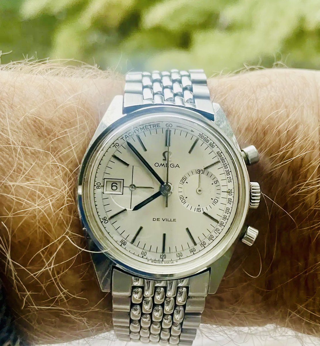 omegaforums's tweet image. The rather uncommon Calibre 930 #Omega #DeVille #Chronograph Ref 146.017 on beads of rice bracelet by #Omegaforums Member peatnick 
omegaforums.net/threads/wruw-t…