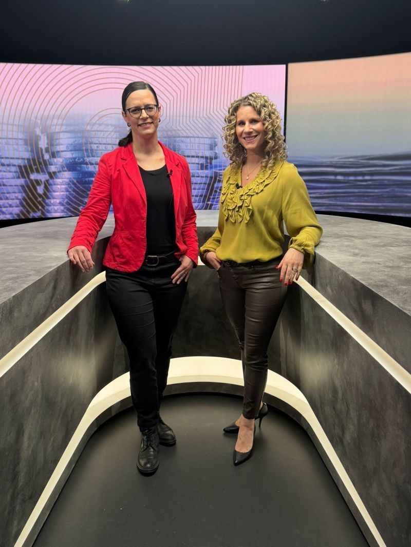 Praxisnah. Lösungsorientiert. Kreislaufwirtschaft für Basler KMU! 📺 Steigende Kosten und neue Regulierungen wer jetzt handelt, bleibt wettbewerbsfähig. <a href="/CaroleTornay/">Carole Tornay</a>  von @BaselCircular im Gespräch mit Susanne Huber auf <a href="/Telebasel/">Telebasel</a> .

👉 Zur Sendung: telebasel.ch/sendungen/geld…