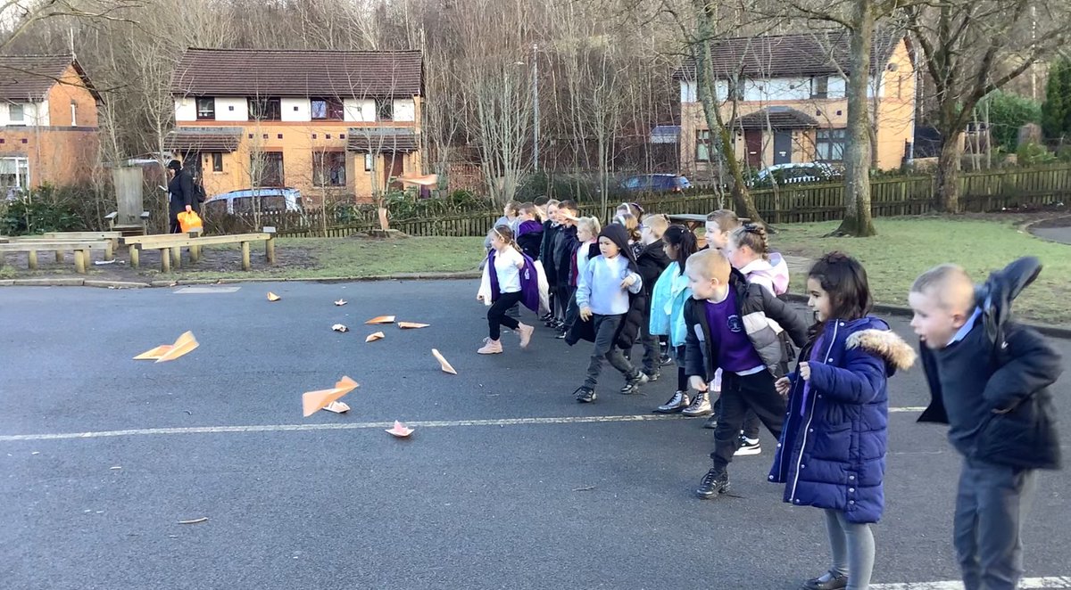 As part of our transport topic, P2b put their engineering skills into action through designing, creating, and testing paper aeroplanes. We learned how aeroplanes stay in the air and that engineers often build models to test new designs, just like us! #STEMglasgow