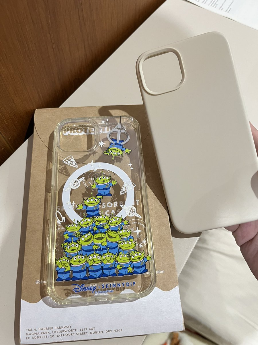 pcymylovee's tweet photo. ส่งต่อ skinnydip x disney greenman toystory ૮ ♡ﻌ♡ა ✨
รุ่น iphone 13 magsafe กันกระแทก 🌟🩰
พรีมา 1,390 ขอ 450 ส่งฟรีค่า + แถมเคสซิลิโคนสีครีมให้อีกอันนึง ผ้าสักหลาดนุ่มมากค่า 🤲🏻🎀
#เคสiphone #ส่งต่อเคสไอโฟน #ส่งต่อเคส #caseiphone13 #skinnydip #เคสไอโฟน13 #skinnydiplondon https://t.co/5Z9bnkp599