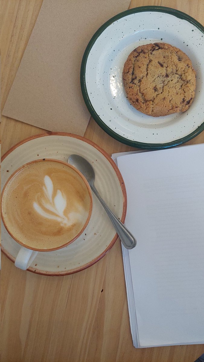 AdelEditores's tweet photo. Leemos manuscritos que, soñamos, pronto serán libros perfectos para acompañar a un buen café. Así que lo performamos 😉 https://t.co/Xy0jmbI9h9