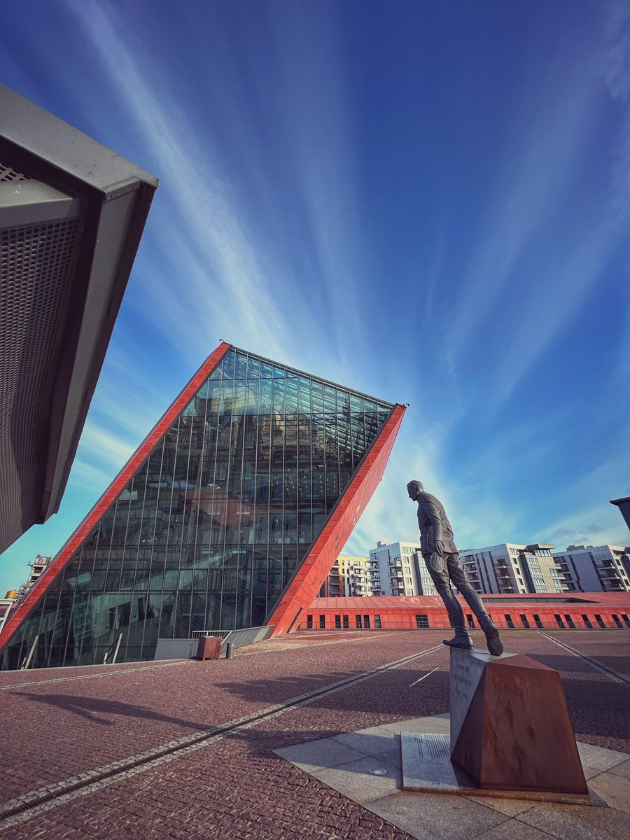 The Karaoke Jogger tweet media