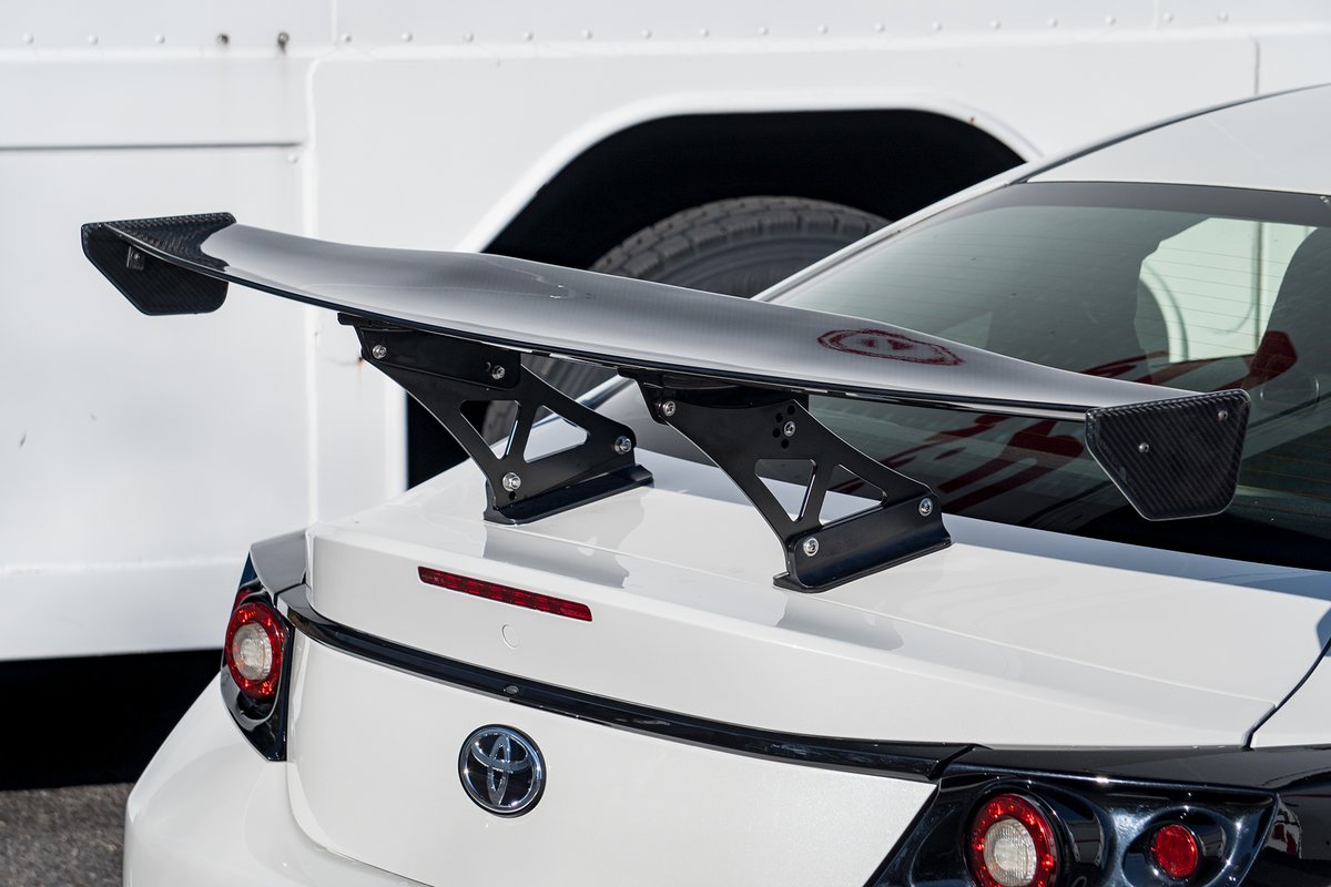 新製品情報】 GR86/BRZ用 GTウイング Fuji mini (+ウイングマウント 新製品情報】 GR86/BRZ用 GTウイング Fuji mini (+ウイングマウント