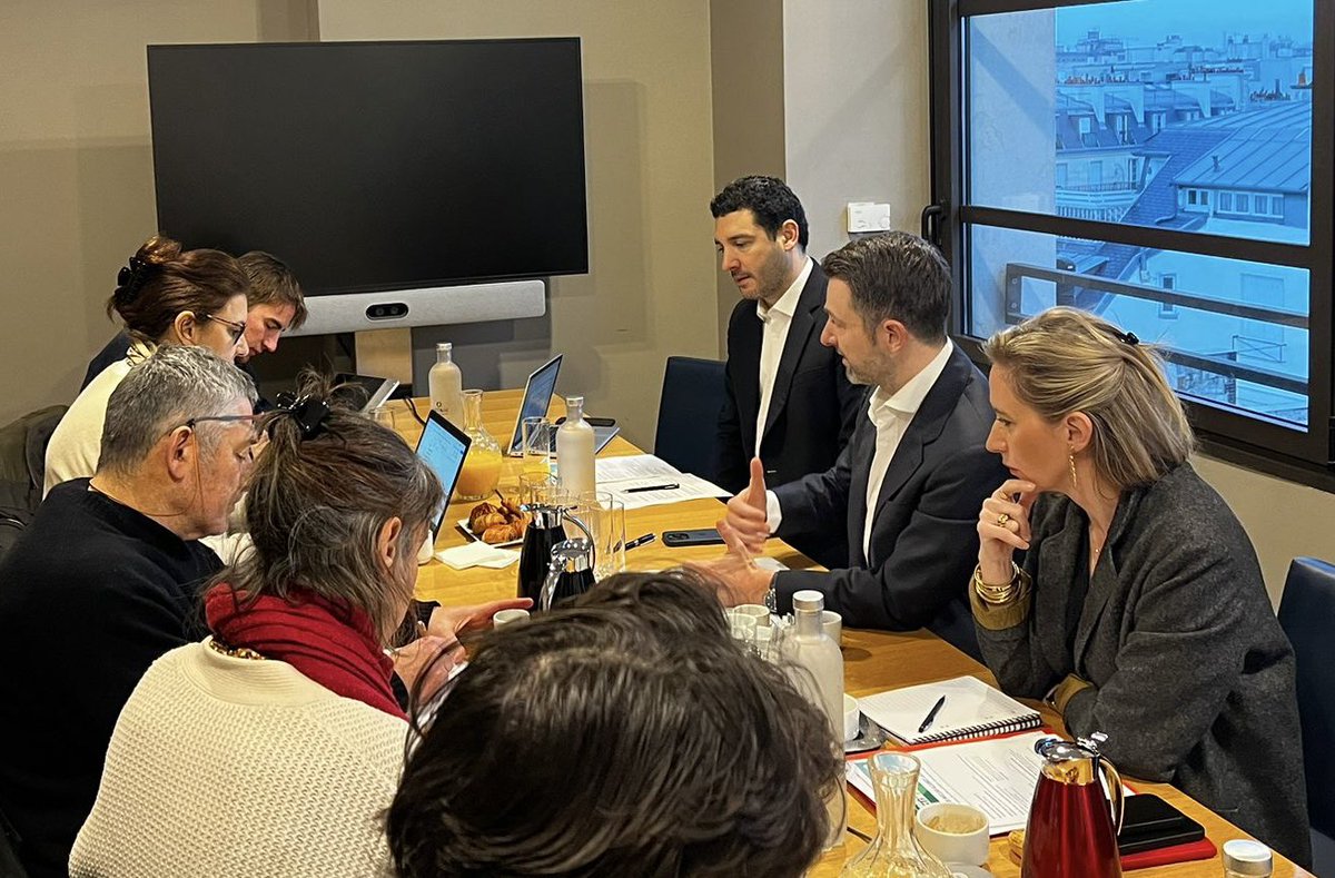 Fabrice Le Saché (@f_lesache) on Twitter photo Echanges avec la presse sur le 1er sommet de l’Alliance Patronale du Nucléaire 🇪🇺 à Paris le 11-12 février à l’initiative du <a href="/medef/">Mouvement des Entreprises de France</a>
Neutralité tech, financement, innovation, électrification des usages, formation sont au cœur des débats. Très heureux d’accueillir 19 patronats ! Echanges avec la presse sur le 1er sommet de l’Alliance Patronale du Nucléaire 🇪🇺 à Paris le 11-12 février à l’initiative du <a href="/medef/">Mouvement des Entreprises de France</a>
Neutralité tech, financement, innovation, électrification des usages, formation sont au cœur des débats. Très heureux d’accueillir 19 patronats !