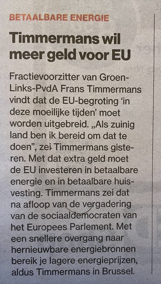 Een #vuist maken tegen rechts……… en hem dan weggeven aan #Europa.   Best wel (s)links. 

Goed idée ?

#PvdA / #GroenLinks 
 #Timmermans