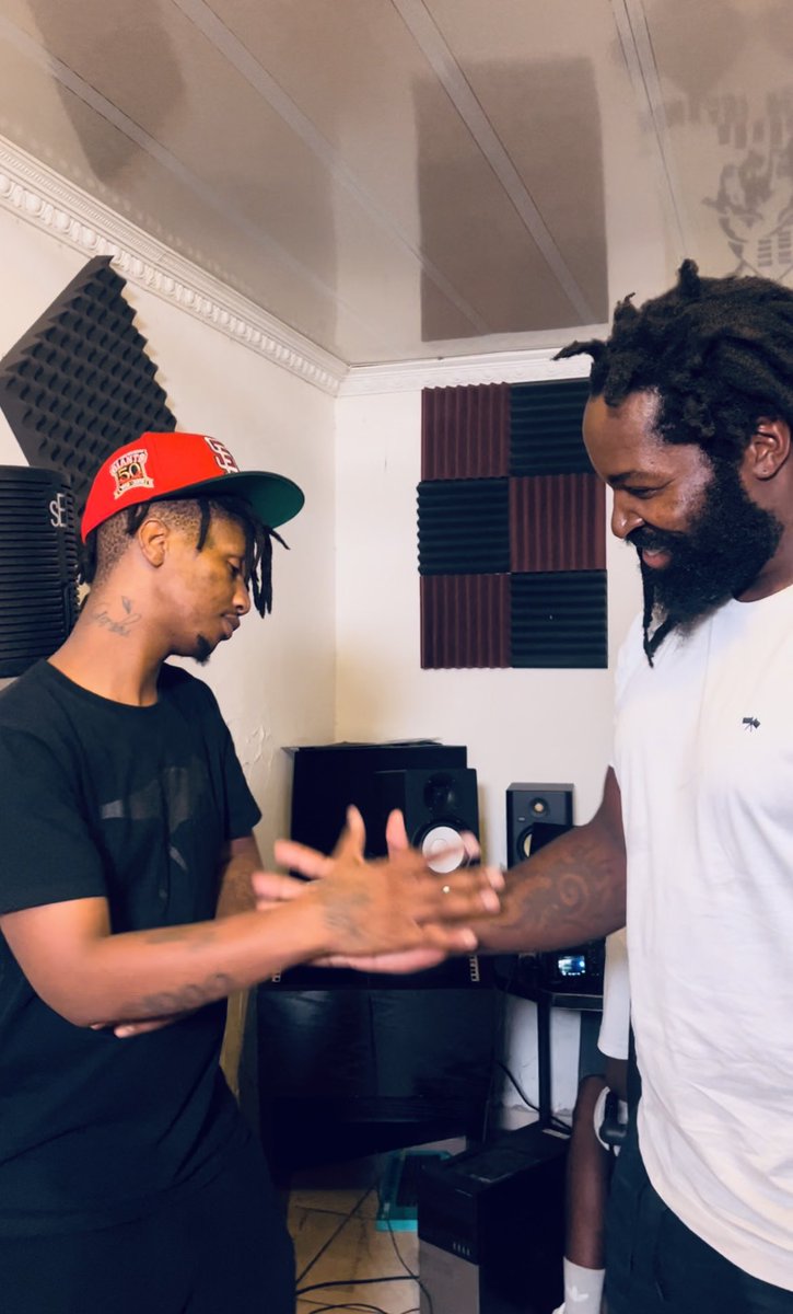 BigZulu_ZN's tweet photo. Nkabi Nation Ngicela ukuthatha lelithuba ngibonge👏🏿ku mfwethu @emteethehustla ngokuth sihloniphane agcine enyathelile emagcekeni aseNkabi Records👏🏿Siyabonga kakhulu Qhawe lakith🤝Sengingasho ngith my Album is Ready👏🏿Hip Hop👏🏿 https://t.co/Ve2rFsdZHB