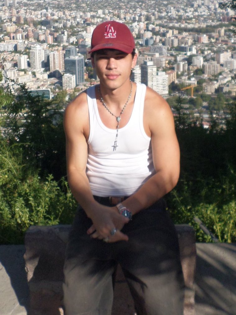 LA PRIMERA ES PASABLE, PERO LAS DEMÁS NADOTA QUE VER JAJAJAJAJAJAJAJ😭😭
<a href="/Juanicar2/">Juanicar</a> 
<a href="/NahuelPirovano/">Nahuel</a>