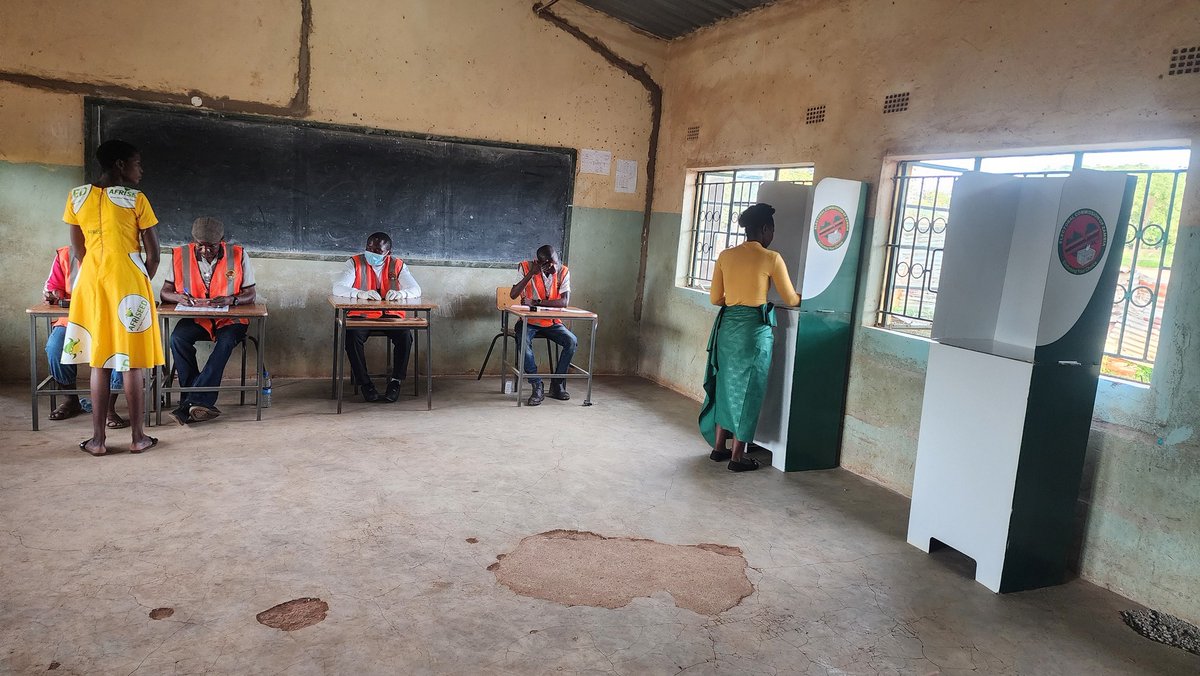 OpenParlyZED's tweet image. PETAUKE VOTES TODAY

As Peta-uke goes to the polls to elect their MP, LETS STOP THE SPREAD OF POLITICAL DISINFORMATION! It has the potential to erode public trust, mislead voters &amp;amp; undermine democracy.

Listen to this podcast on how to stop the spread!
creators.spotify.com/pod/show/blogg…