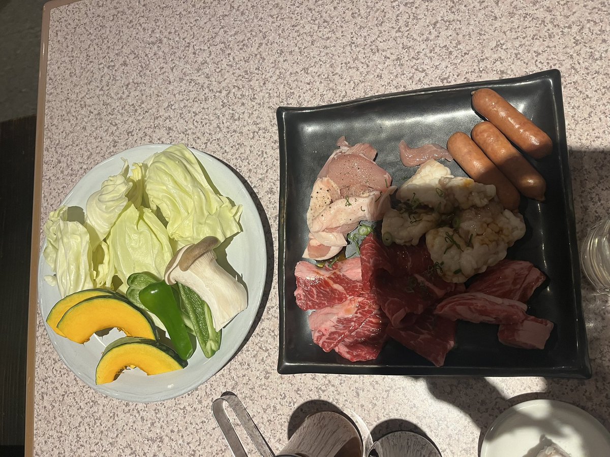 今日は第66番、67番！
ファミリー盛り3人前今から食うぜ