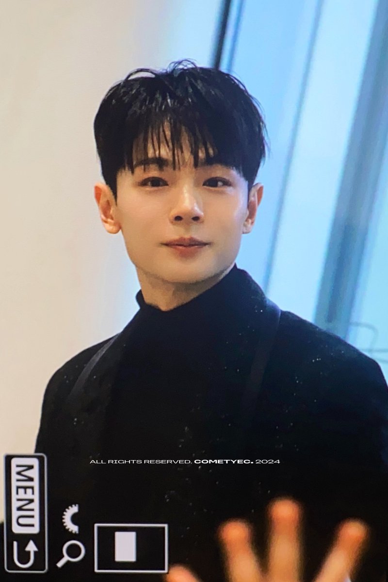 cometyec's tweet photo. 250206 #루시 #신예찬 https://t.co/MfaGaCMwYd