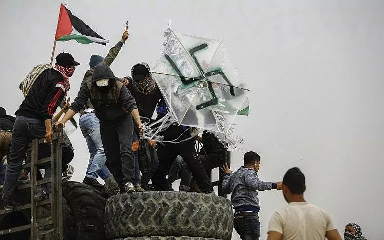furrciet's tweet photo. Yo con los palestinos que me toquen en el barrio. https://t.co/ZkElqzISZ6