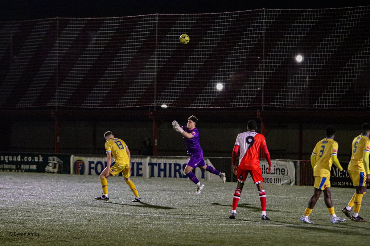 Glad to see Louie Erotokritos back between the sticks, after Sam Roberts sustained an injury following a dubious tackle.  <a href="/official_scrfc/">Sutton Common Rovers</a>
