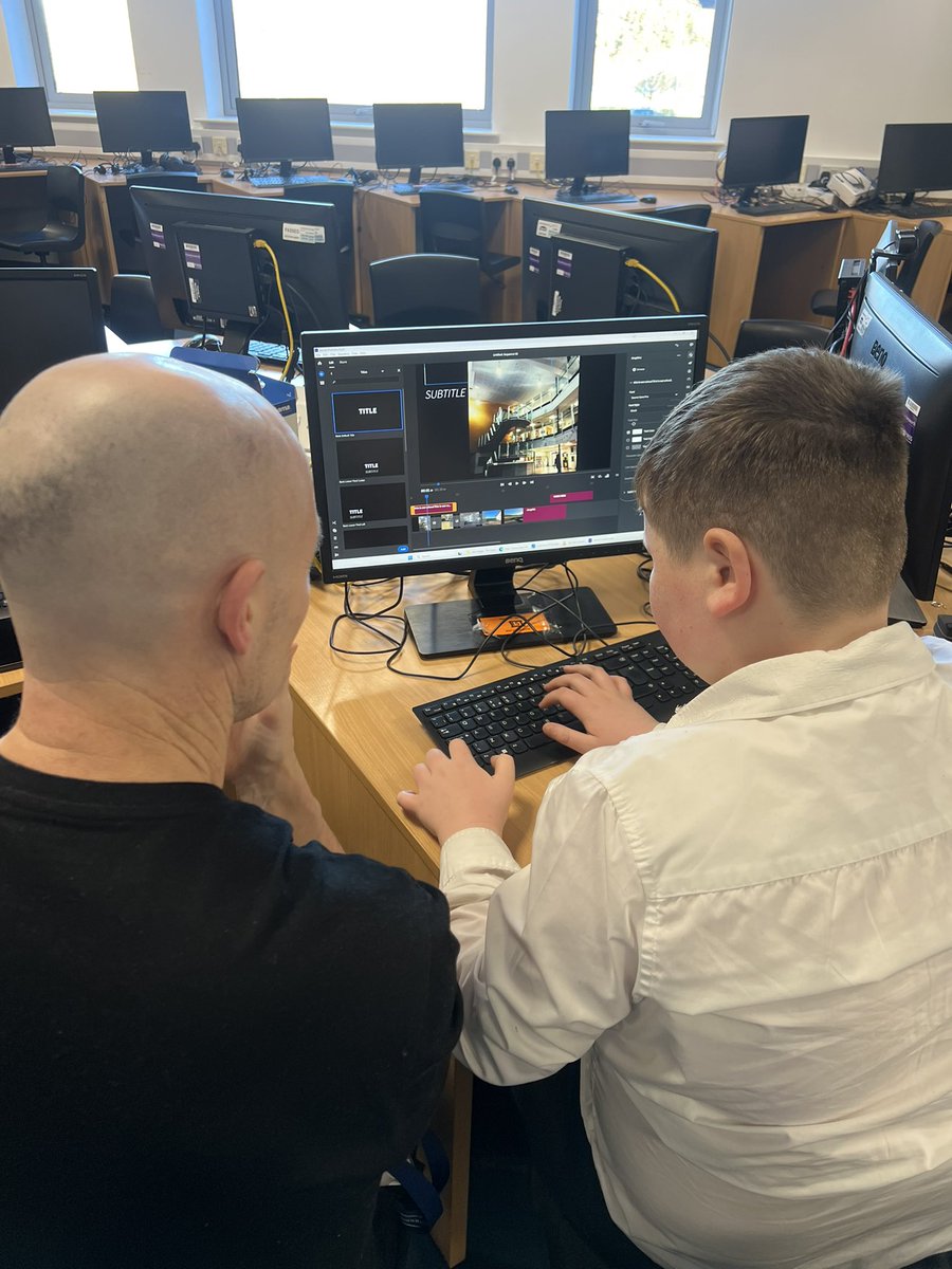 Digital skills this morning for our newest <a href="/MaestegMAC/">Maesteg Alternative Curriculum - Mr James</a> student ✨
Thank you <a href="/Srees82/">Mr Rees</a> 

#likeaducktowater #uppamac