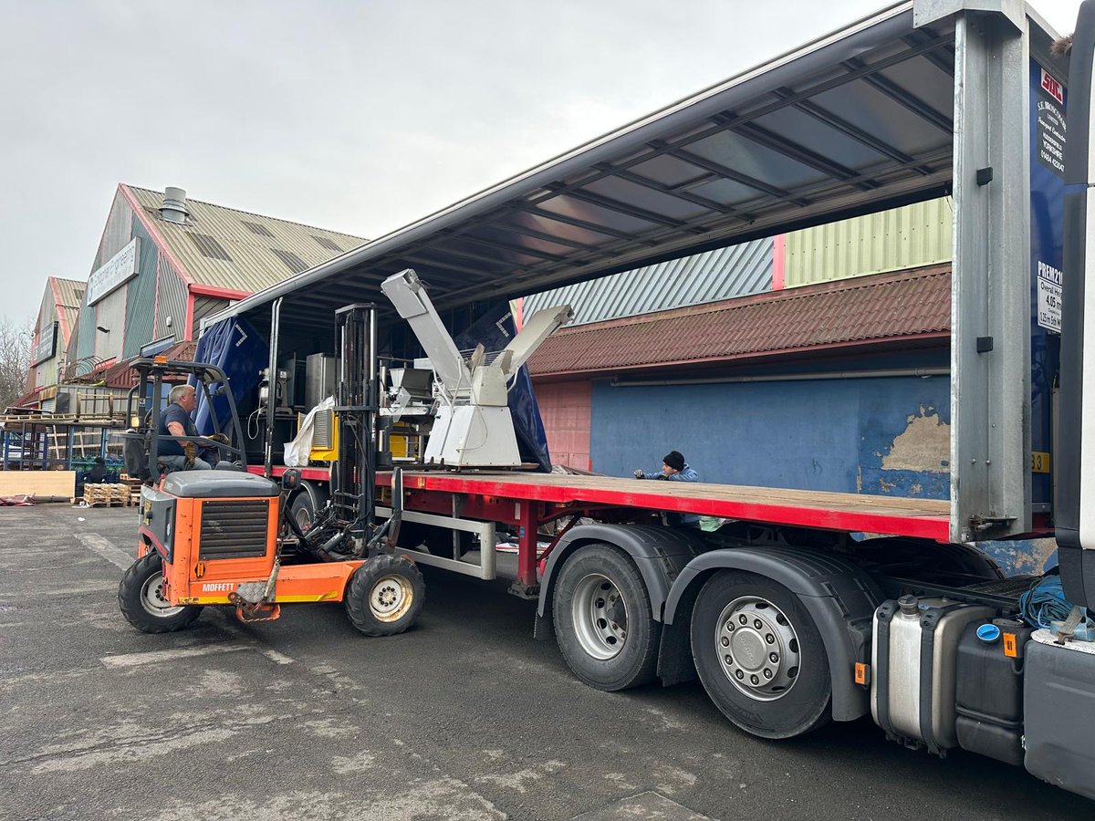 Busy Afternoon at Resolve yesterday.
Our team was hard at work unloading and organising high-end bakery equipment from a top-tier factory in London!
Need a trusted partner for your asset management?
Get in touch today!
Call 01482 273327 or visit weareresolve.co.uk