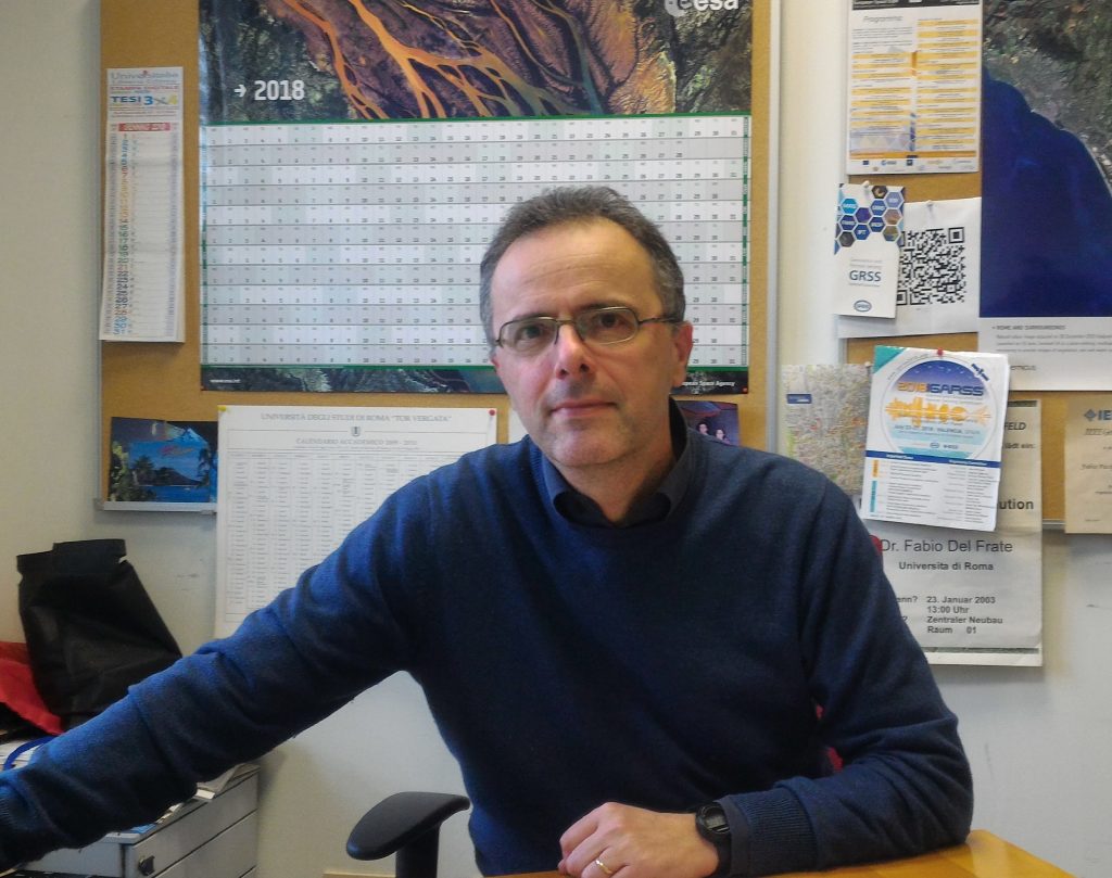 EXPERTprj's tweet photo. 2⃣ @SatellitePrisma based applications in #agriculture 🚜🌽&amp; the #AI4AGRI project
https://t.co/QpdTiePdMx

by Prof. Fabio del Frate, @unitorvergata

@EXPERTprj https://t.co/iK2GXcGHie