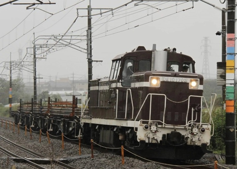 皆さん、DE10はお好きですか？ DE101705がかつて牽引した「やすらぎ