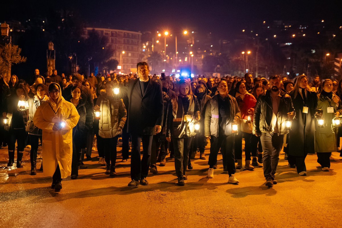 Hataylılar sevdiklerini andılar.

5 Şubat 2025, Antakya/Hatay.