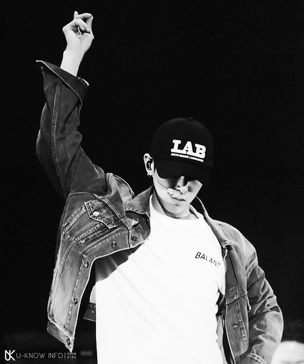 #YUNHO_HappyBirthday

#유노야항상곁에있을게_UKNOWDAY 

ユンホさん  お誕生日おめでとうございます 
🎉🎉👏👏

おめでとう と ありがとう を 
何回言っても足りないです 
いつも応援しています 
これからもずっと応援します 

#UKNOW #유노윤호 
#ユンホ #YUNHO 東方神起 

あなたは私の光です✨