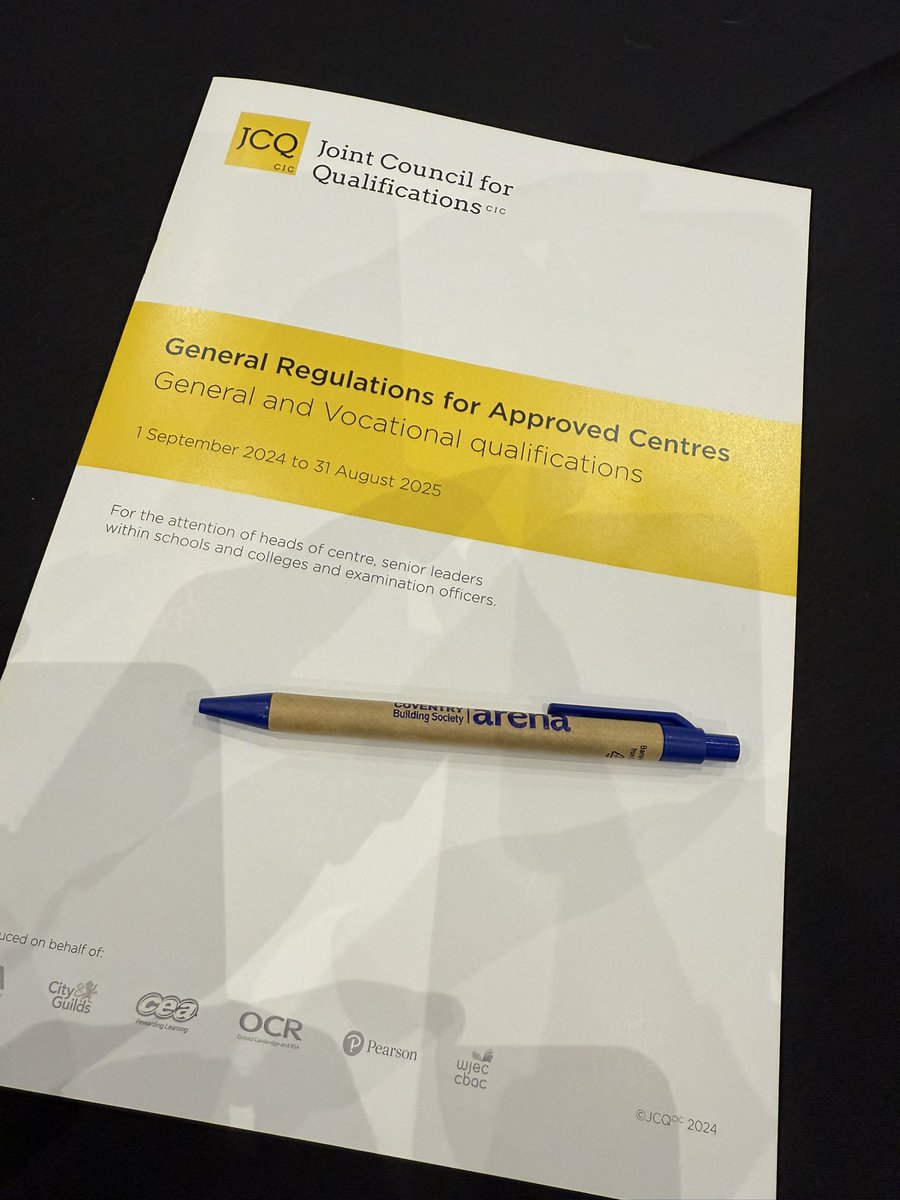 PEORACLE's tweet image. National Senior Leader for Exams Conference 2025…great to be here. The lunch looks fabulous also 🫣👌