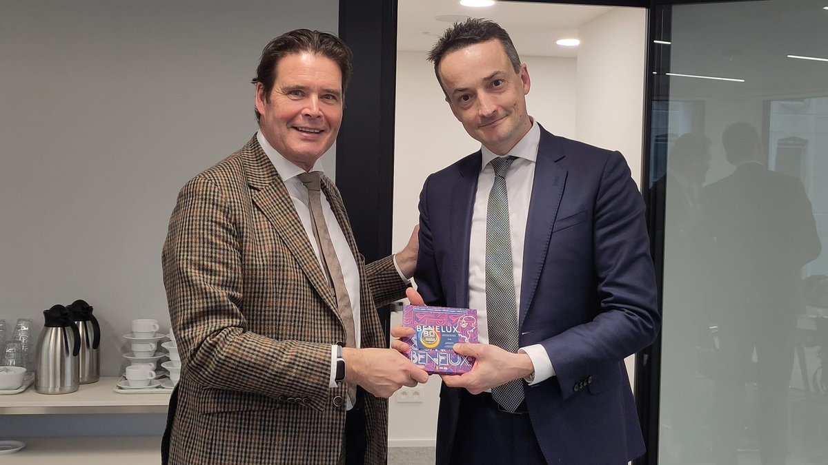 Secretaris-generaal Frans Weekers maakte in Brussel kennis met <a href="/StasFBD/">Staatssecretaris FBD</a> Tjebbe van Oostenbruggen, de 🇳🇱 Staatssecretaris Fiscaliteit, Belastingdienst en Douane. Ze spraken vooral over de fiscale impact voor mensen die over de grens werken, een belangrijk Benelux-thema.