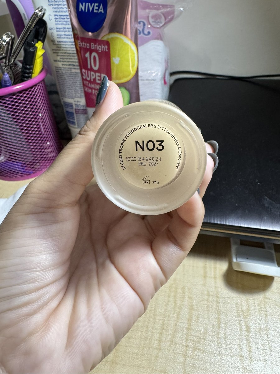 jaestaras's tweet photo. wts studio tropik foundcealer shade N03. baru dipakai sekali, aplikator concealer belum pernah pakai

💰 133k
📍 Surabaya
✅ shopee https://t.co/tRCiOY1kuM