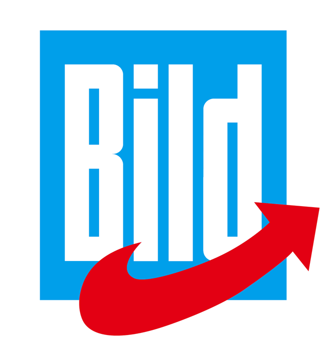 magieundhexerei's tweet photo. 3) Jede #Lüge braucht korrupte #Journalisten und eine #Zeitung, die sie veröffentlicht. Musste heute schmunzeln: Da dreht jemand im #Aldi immer die #Blöd um, dass keiner mehr die Titelblatt-#Hetze lesen kann. 🤪👍
#KKR #FossilerInvestor #Springer #FossileMafia #fckAfD #fckBild https://t.co/fuAZmzBBhl