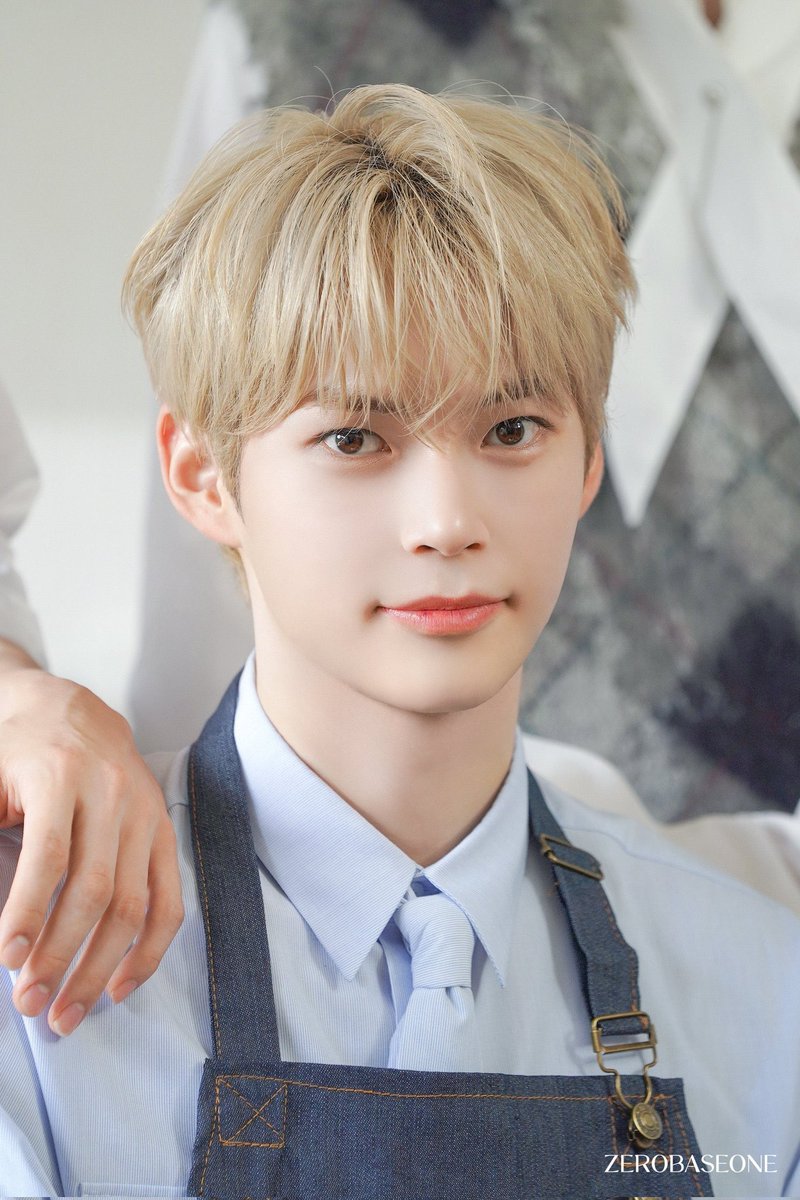 ⠀ ⠀ ⠀ ️ ️ ⠀ ️
Your personal chef is ready to cook you a delicious meal. I can make anything as long as it fills your stomach. 🧑‍🍳 
⠀ ⠀ ⠀ ️ ️ ⠀ ️