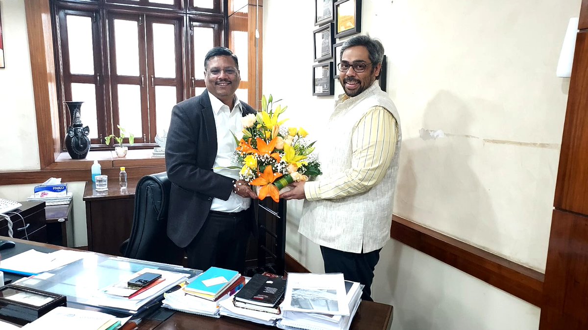 InfoUpicon's tweet photo. A visionary leader and a powerhouse of ideas and vision... Happy Birthday to our esteemed Chairman, Shri @IasAlok Sir!
May your day be filled with joy, inspiration, and wonderful moments. Your guidance and dedication continue to inspire us all.
#HappyBirthday #UPCON #UPICON50 https://t.co/QFAGwLoyLe