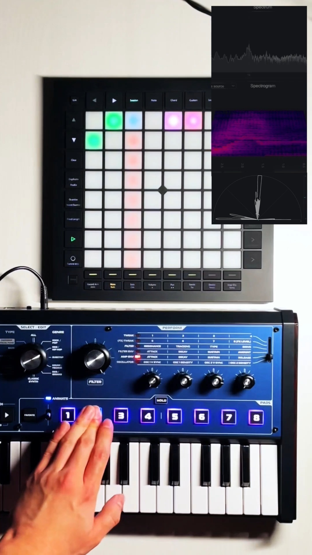 novation MININOVA 青バッグセット 差そ 動作確認あり novation MININOVA 青バッグセット 差そ 動作確認あり