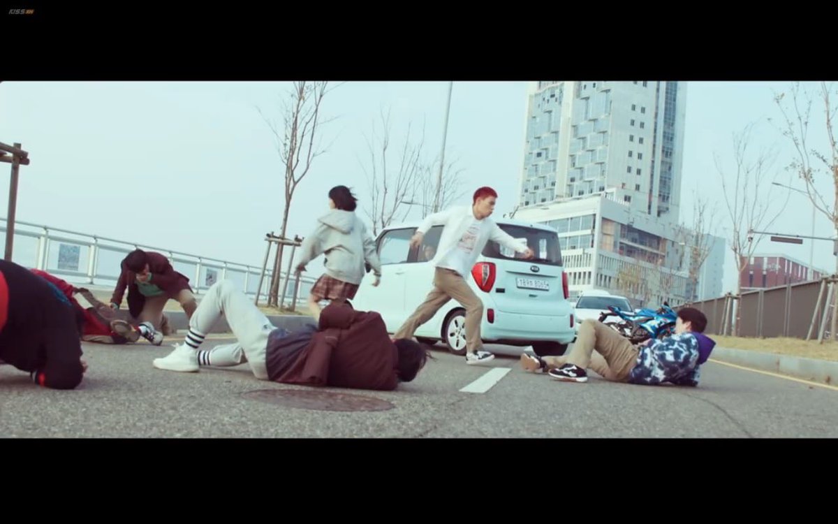 brively_'s tweet image. the way they all were willing to go to such lengths to stop gamin from transferring school 😭❤️
#StudyGroupEp6 #StudyGroup