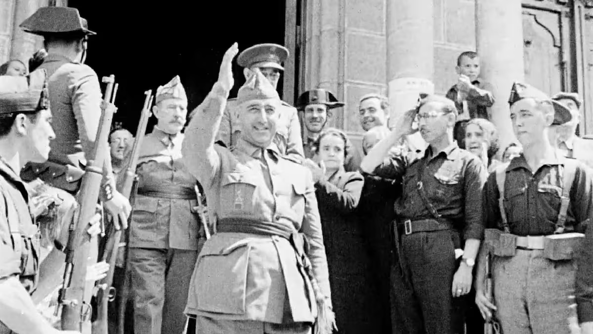 mixdevil66's tweet photo. Los recuperados noticieros que contaron la #GuerraCivil en EE UU. Una fundación digitaliza las cerca de 300 #filmaciones que la #CorporaciónHearst grabó durante el conflicto y se proyectaban en los cines estadounidenses. Por @manolomoralesr https://t.co/hsRpgRALqQ cc @Pennypol https://t.co/nhoviSA3GQ