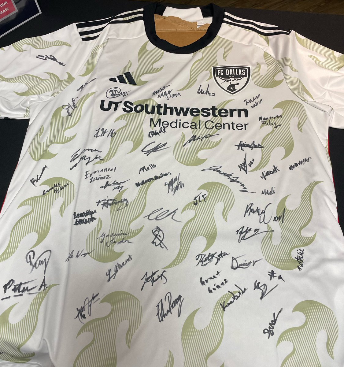 🎓 FCD College Night. 🎓 A huge congrats to our Seniors for their commitment to both academics and athletics while in high school! As Kenny Cooper said, “The best is yet to come.” Proud of each of you and all of your achievements on and off the pitch!