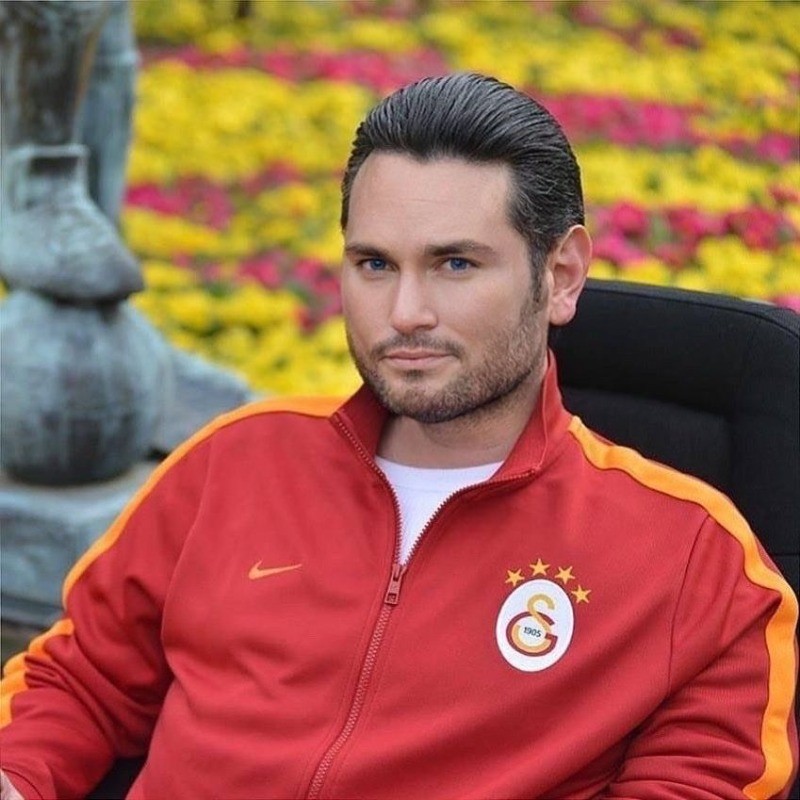 RevengeHour's tweet photo. Ayhan Akman, Efe Akman, Emre Utkucan ve bunlar gibi yıllardır kulüp içerisinde birileri tarafından torpille barındırılan kim varsa en kısa zamanda temizlenmeli. https://t.co/2WtEQSTTLp