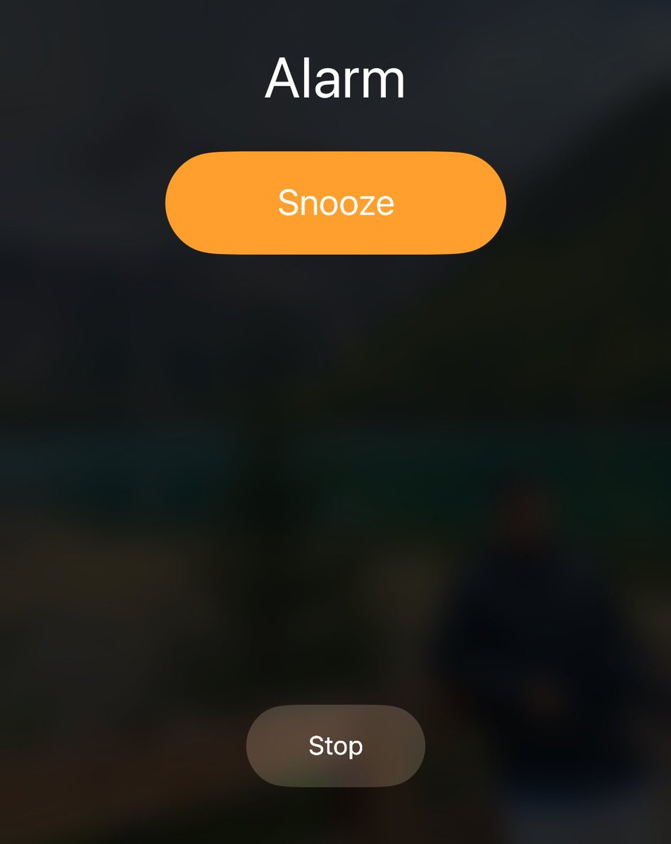 امس نمت بدون لا احط منبه ولا شيء صحيت نفس ما اصحى كل يوم و بالدقائق بعد مادري كيف لكن شكله تفعل المنبه البيولوجي