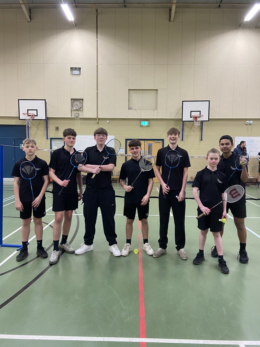 CharnwoodPE's tweet photo. Well done to our Y11 boys badminton team who competed last week at the local competition 👏🏻🏸

#TeamCWC 🧡💚 https://t.co/yp2rHJx54v