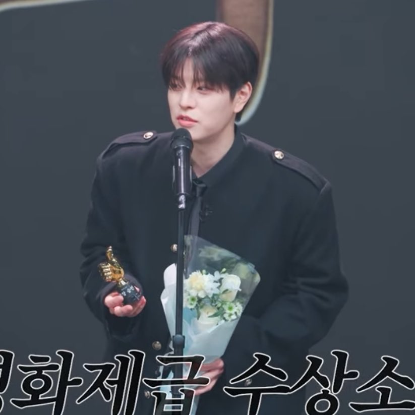 gurizzann's tweet photo. 지하철속장애물도정도가잇지장난하니 이건 지하철출입금지수준이애x발 https://t.co/0BUs93FRIy