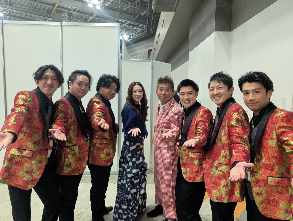 WAKADANNA2024's tweet photo. 本日は、宿フェスin東京ビックサイトにご来場頂きました皆様、
誠にありがとうございました！！🎤

駆け付けてくれたファンの方々、会場にお越し頂き、一緒に盛り上がってくれた皆様、そしてスタッフの方々、全国の旅館組合青年部の方々、女将さん達、女性経営者の会の方々、
この様なステージに出演させて頂き、応援して下さいま��て大変感謝しております🔥

そして本日、ユネスコ無形文化遺産登録に向けた、温泉文化大使に任命されました♨️✨

身が引き締まる思いです！

本当にありがとうございました🤲

また、本日のステージの一部の動画です。
是非ご覧下さいませ☺️

いばらき若旦那
井坂彰太郎(赤)
#HOTELBESTLAND 
#wadaya_tsukuba