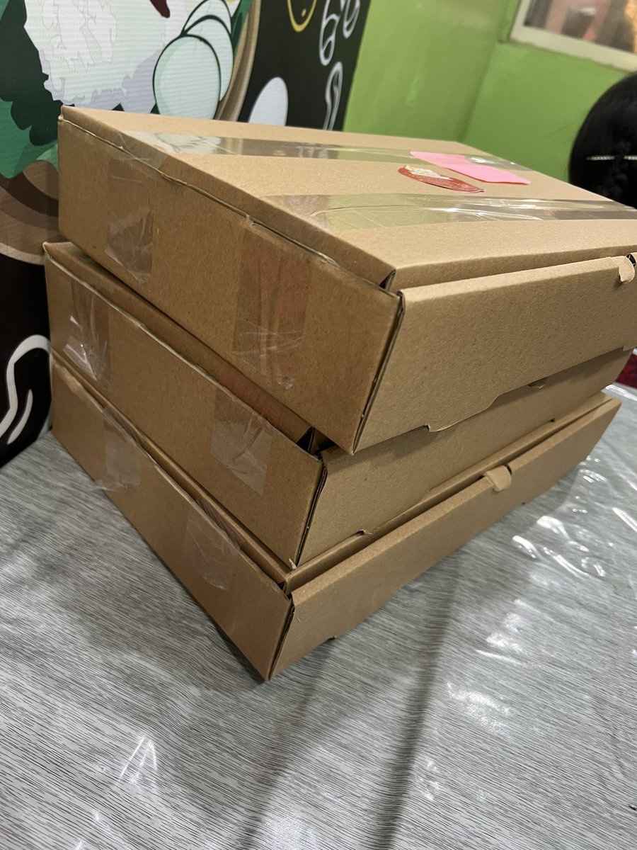 Una too much !!!

And we had to move some boxes to tomorrow 
I love you all