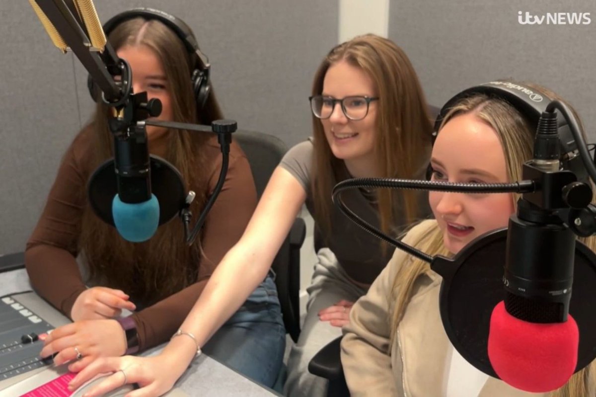 UniofNorthamptonNews (@uninhantsnews) on Twitter photo This week's In the news is now online. Media coverage about #UON includes:
👻What #Parapsychology is/<a href="/CallumECooper/">Callum E. Cooper</a>
⚽️Female Sports Journalism students on ITV Anglia News/<a href="/Journalism_UON/">Journalists@UON</a>
👨🎓<a href="/PSeuwou/">Patrice Seuwou</a> on university admissions...and more!
northampton.ac.uk/news/in-the-ne… This week's In the news is now online. Media coverage about #UON includes:
👻What #Parapsychology is/<a href="/CallumECooper/">Callum E. Cooper</a>
⚽️Female Sports Journalism students on ITV Anglia News/<a href="/Journalism_UON/">Journalists@UON</a>
👨🎓<a href="/PSeuwou/">Patrice Seuwou</a> on university admissions...and more!
northampton.ac.uk/news/in-the-ne…