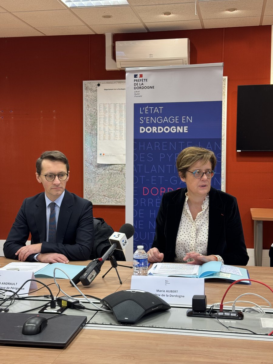 👮‍♀️👨‍⚖️La préfète et le procureur de #Périgueux accompagnés du directeur interdépartemental de la Police Nationale et du commandant de Groupement de la Gendarmerie Nationale, ont dressé le bilan de la délinquance en #Dordogne pour 2024.