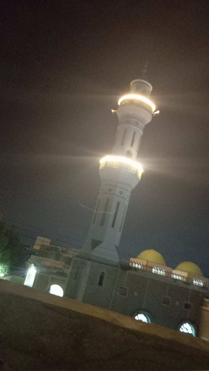 صباح الخير . . 🌷

كلّ ما يحلم به المرء قابل للتنفيذ. وحيث تصل أحلامك بإمكان أقدامك أن تصل.