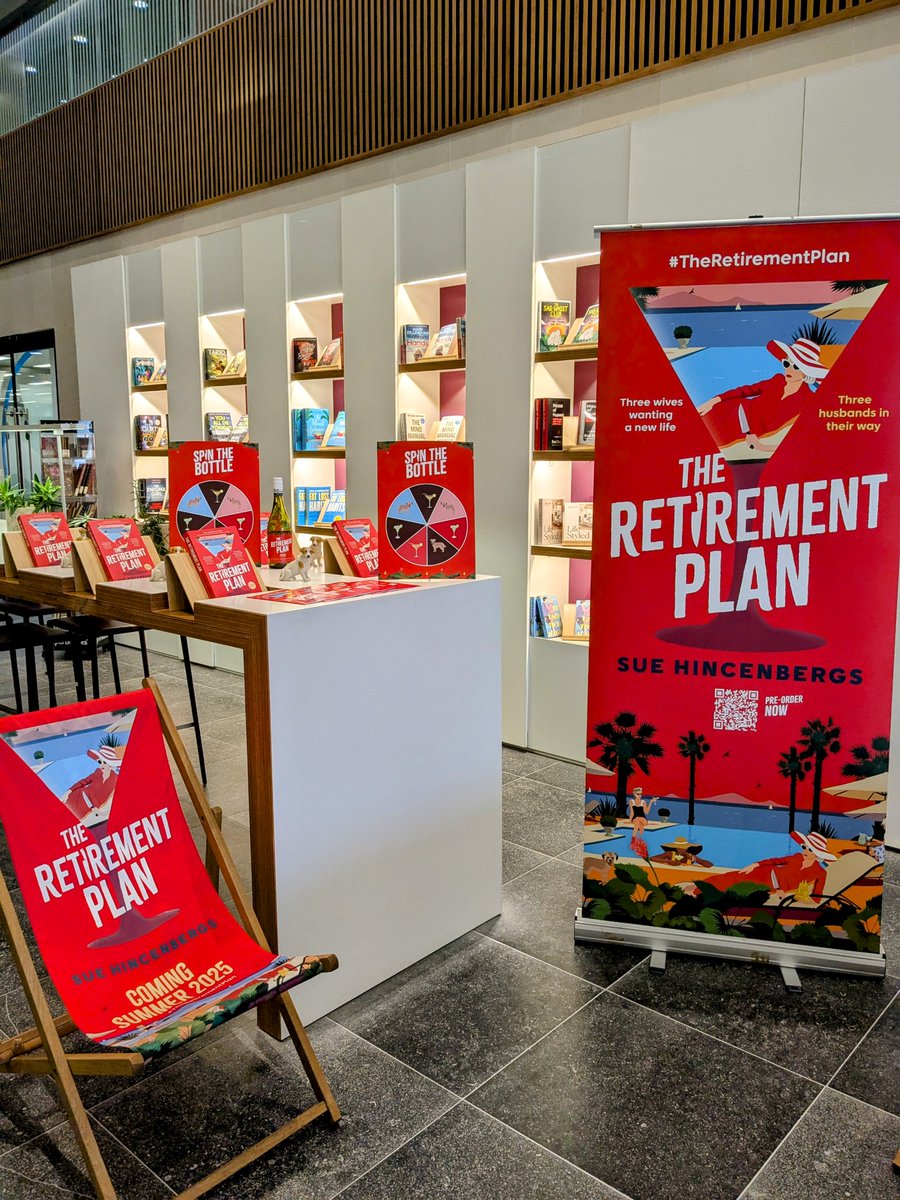 tilda__key's tweet image. Deckchairs in the Hachette lobby? This morning we gave out proofs, samplers, chocolate coins and Elmer-the-dog statues to celebrate #TheRetirementPlan! Excited to give some more people a sneak preview of this big-hearted crime debut
@suehincenbergs @Gemshell80 @Gabriellamay24