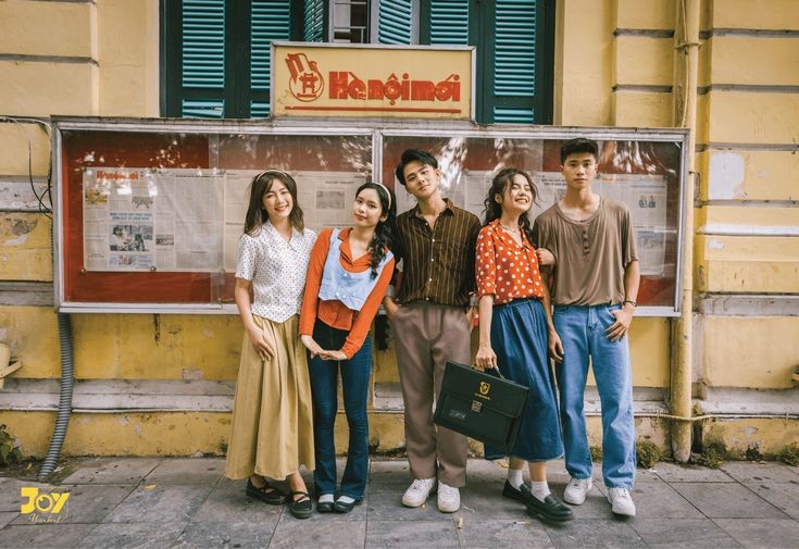 aerasi_'s tweet photo. YEARBOOK PHOTO IDEAS🥰😎💃✨️

- A THREAD - 

Pict: Pinterest⠀⠀⠀⠀⠀⠀⠀⠀⠀ https://t.co/dmvJsX052F