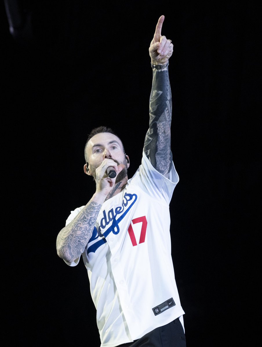 maroon5jp's tweet photo. マルーン5 東京ドーム公演初日
超満員・超大盛りがりで終了👏

今日のセットリストを
プレイリストにして公開しました！

🎧聴く↓
https://t.co/f0WDlegHfR

#maroon5 #マルーン5来日 #大谷翔平 https://t.co/XecZABE5IJ