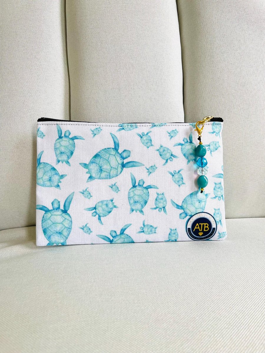 AlicesTreasureb's tweet image. alicesbox.etsy.com/listing/182537… 
#ZipperClutch #TurtleBag