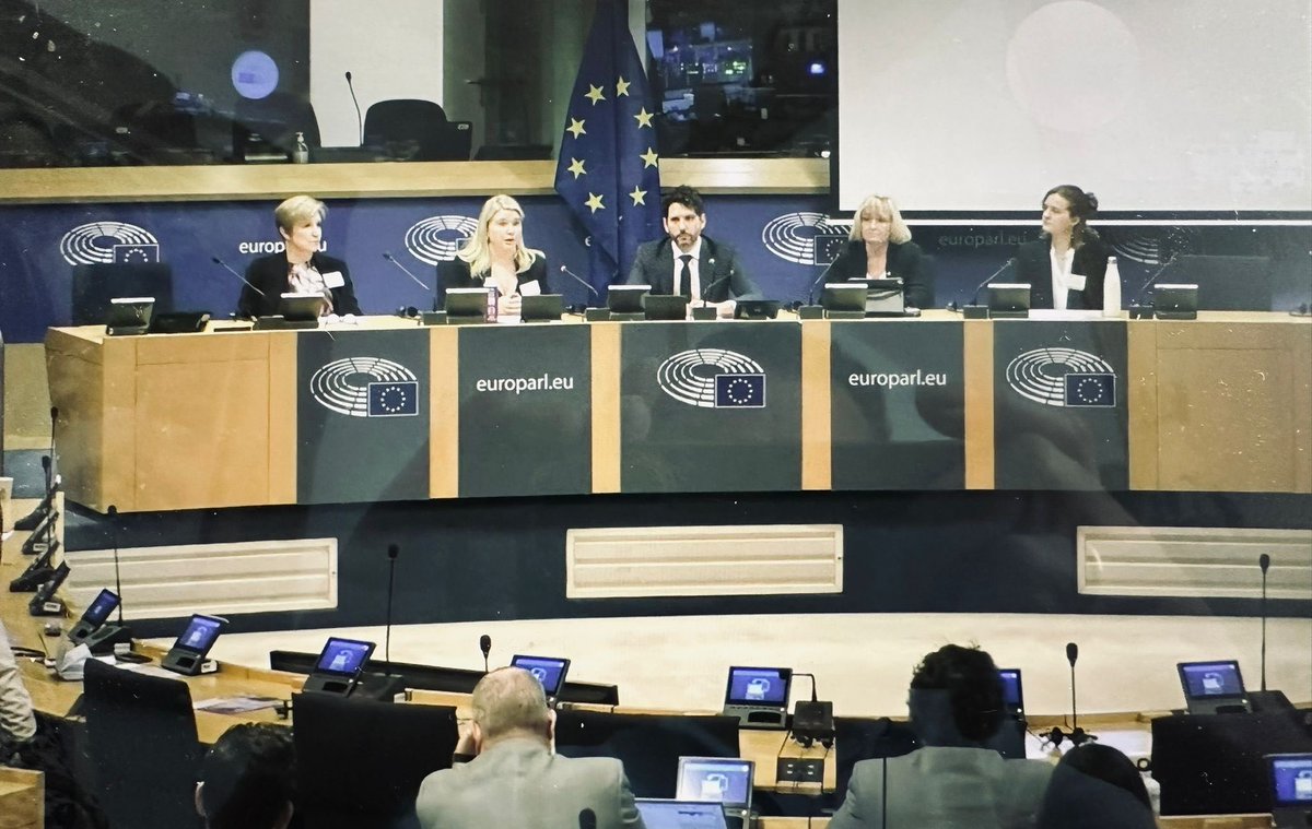 JusticeInitEsp's tweet image. En #ParlamentoEuropeo se celebró la #2KNOW Final Conference en donde estuvimos presentes.Capitaneado por #EmilioPuccio, secretario general del Parlamento Europeo por los Derechos de la Infancia, junto a #NinaVaaranen-Valkonen, de #ProtectChildren y de #JusticeInitiativeFinlandia