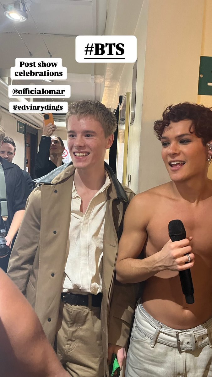 rydbergbrasil's tweet image. Omar Rudberg e Edvin Ryding nos bastidores do show de ontem (05/02) em Londres.

📸 parlophone