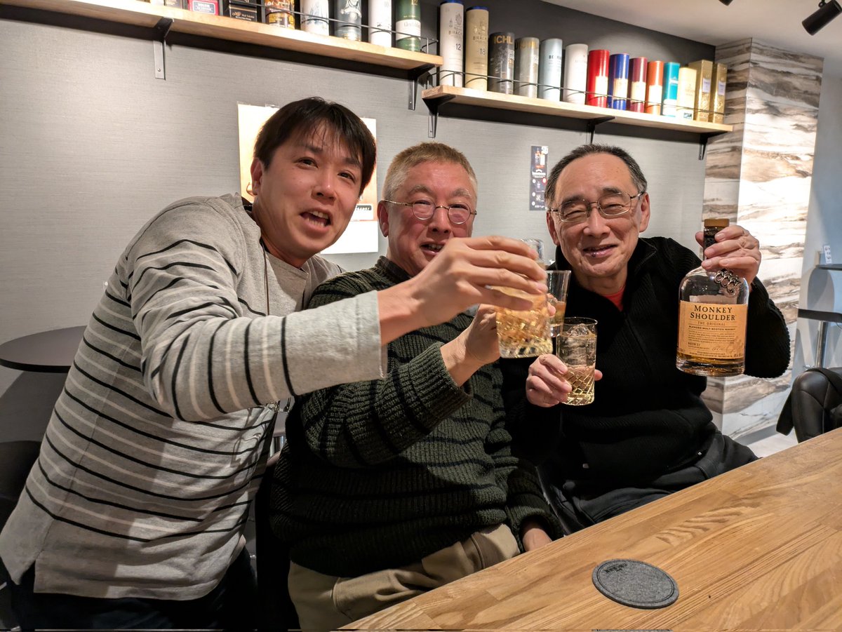 windy_pon's tweet image. 大須商店街で残業開始!
名古屋の #Delphi #CppBuilder ユーザーさん繋がって!
