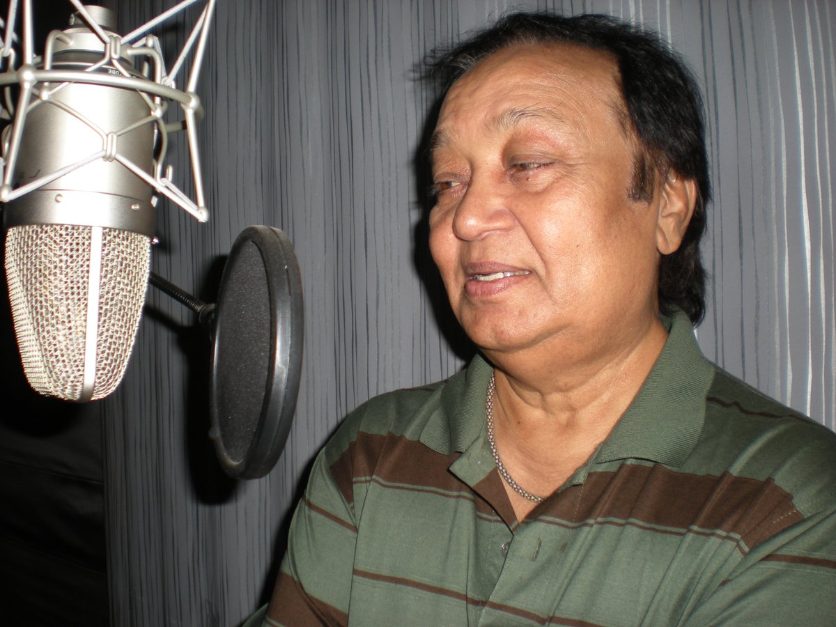LalityaMunshaw's tweet image. Remembering the legendary Bhupinder Singh Ji on his birth anniversary.
Honored to have him at Re N Raga Studio and release his soulful Gujarati ghazal Saqi Sura Bhari De under Red Ribbon Music. His legacy lives on. 🎶✨❤️ #BhupinderSingh #LegendLivesOn