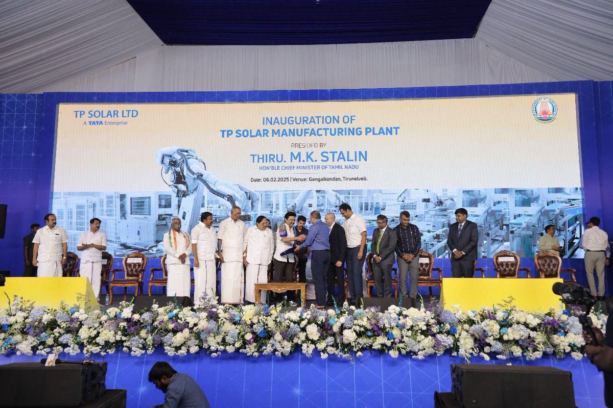 Deepesh_Nanda's tweet image. A big step for @_TPREL_. Hon’ble CM Thiru @mkstalin inaugurated our 4.3 GW solar cell and module manufacturing facility in Tirunelveli—India’s largest. Powered by innovation, led by an 80% female workforce. The future starts here.

#TataPower #RenewableEnergy #Sustainability